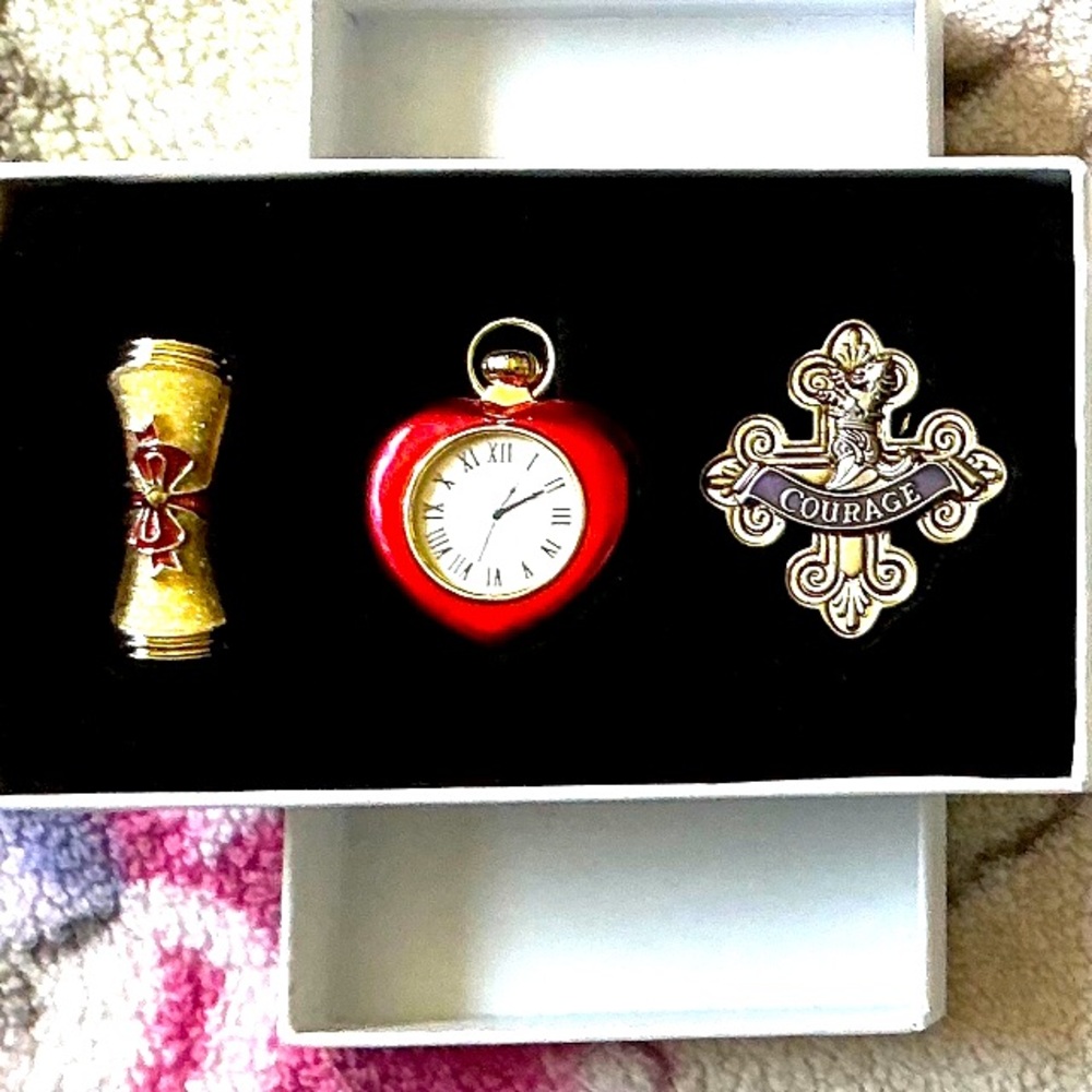 The Wizard of Oz 75th Anniversary Pin Set 3 Pins New In Box
